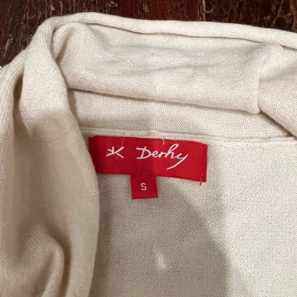 Rene Derhy cream cardigan with button detail - Picture 3 of 9